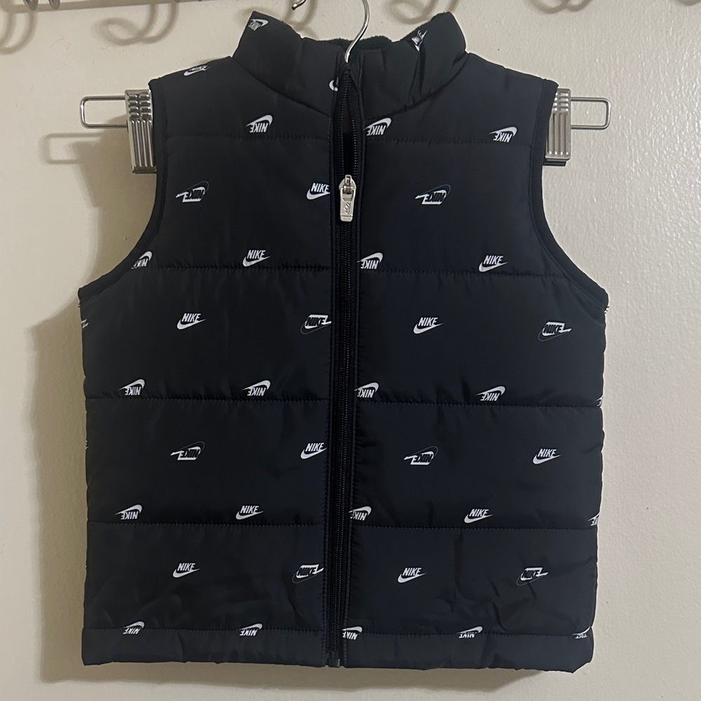 NWT Nike Logo‎ Swoosh Puffy Vest 3T